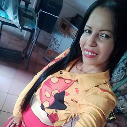 Yamileydis, 34, 
