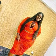 Lindashown, 32 , 
