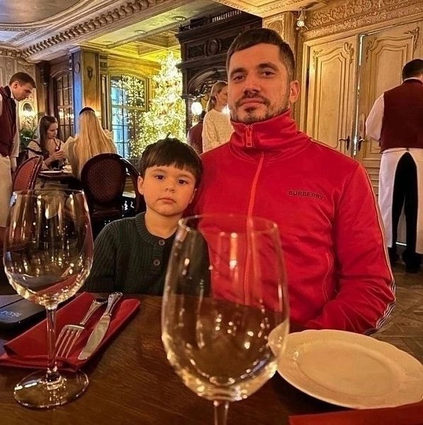 Паша Техник завещал сыну несколько московских квартир.Паша Техник оставил своему сыну в наследство ...