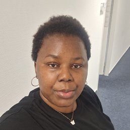 Awa, 37, 