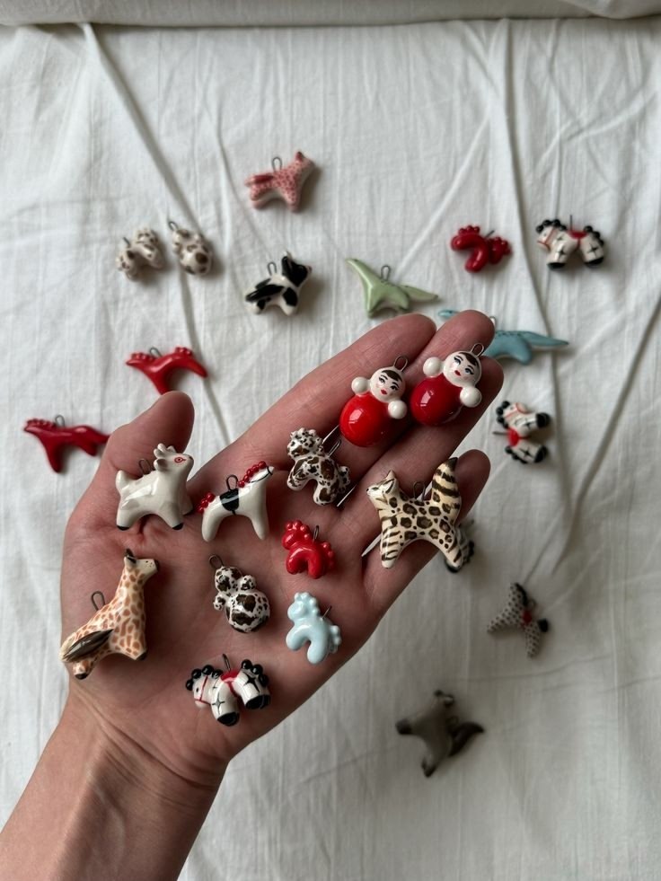 Миниатюрные подвески из керамики — это не просто украшения, а крошечные произведения искусства. ... - 5