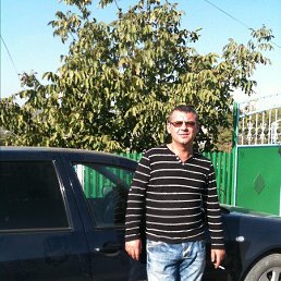 Alex, 50, 