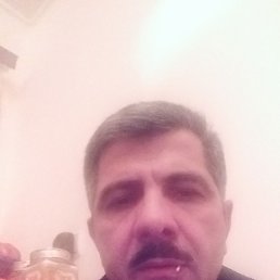 Edik, 41, 