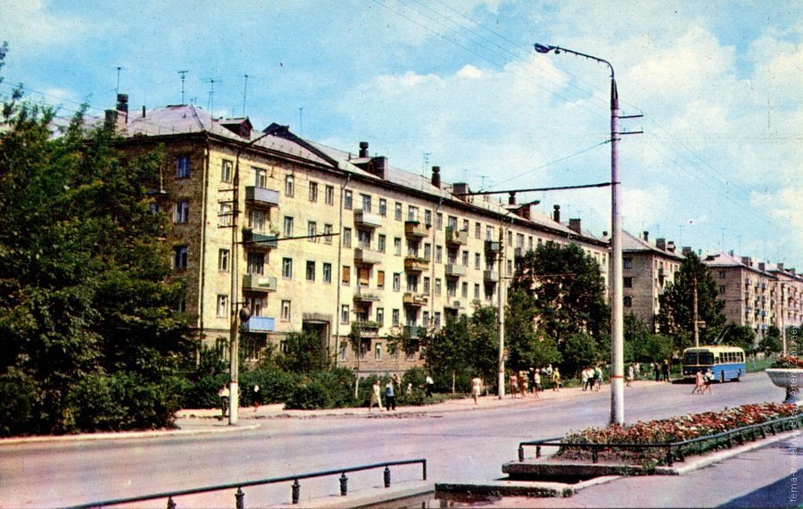 . 1972. : .  - 4