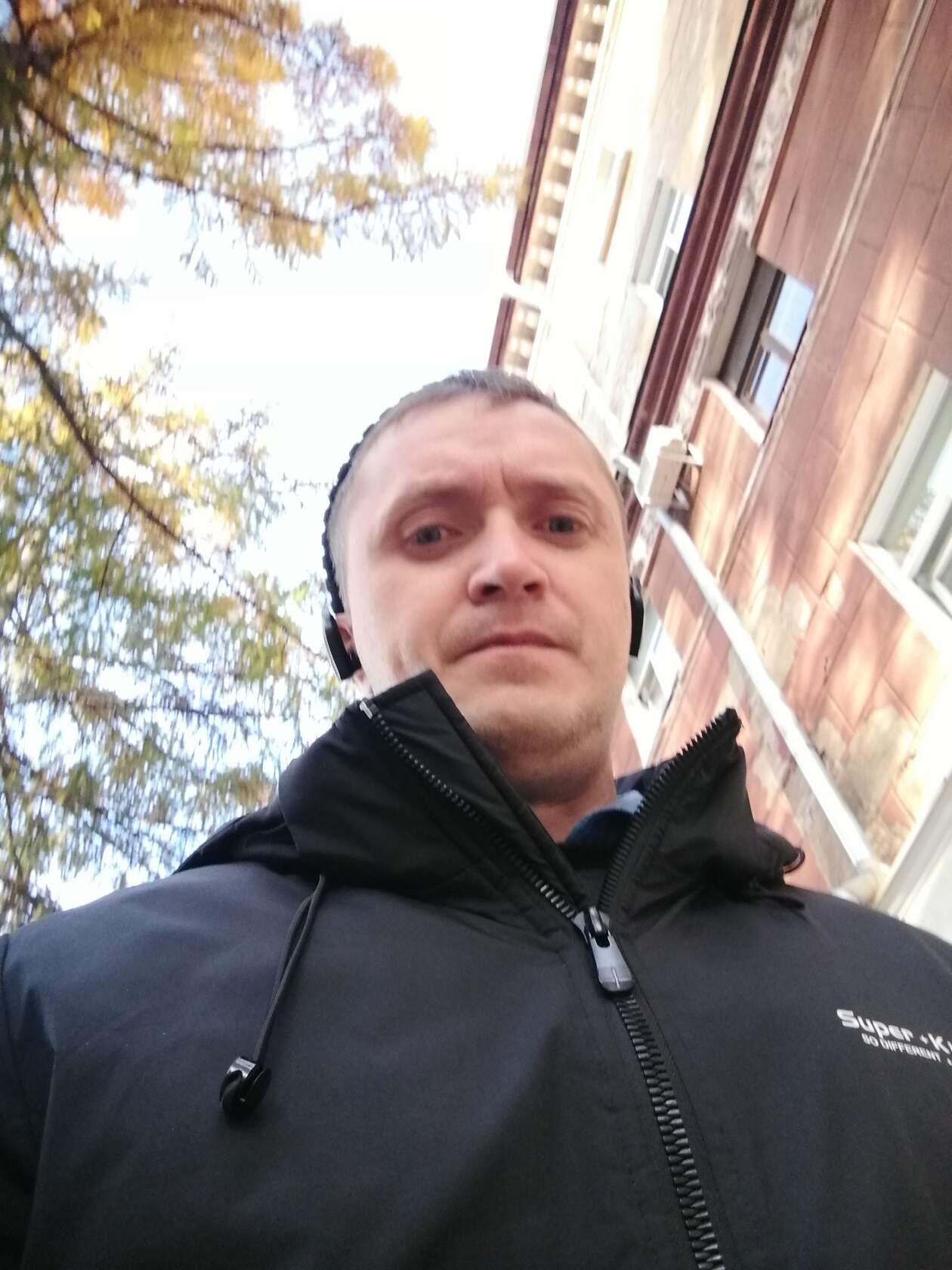   - 3  2025  20:27 - 20