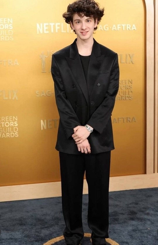    Saint Laurent     Loewe   SAG Awards 2025 - 2