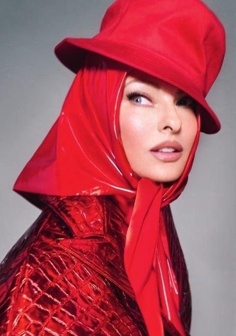   (Linda Evangelista)     Vogue UK (2022)