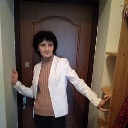 Hadezda, 60, 