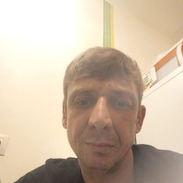 ������, 42 ����, �����������-��-�����