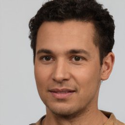 Sergiu, �������, 41 ���