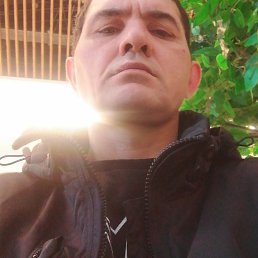 �������, 43 ����, ������������