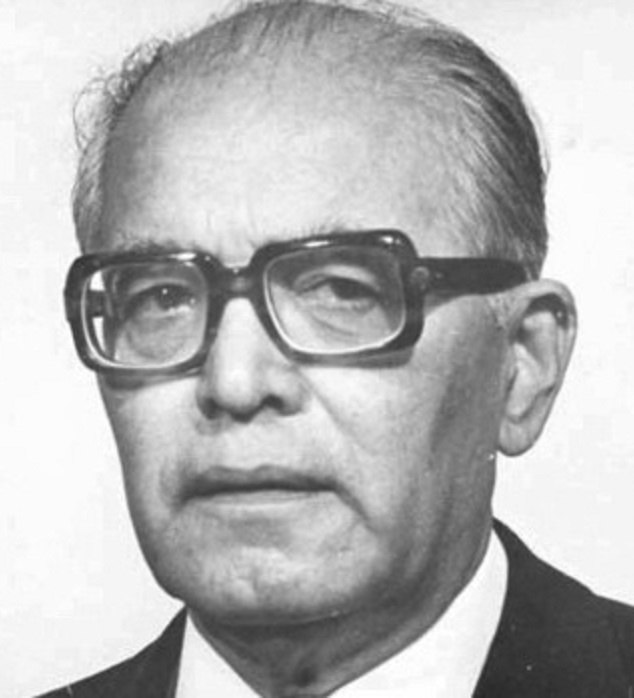 Джабар (Джаббор) Расулович Расулов, (10 июля 1913 - 4 апреля 1982) — Герой Социалистического Труда, ...