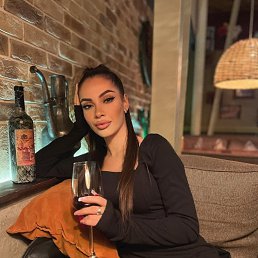 Ekaterina, 33, 