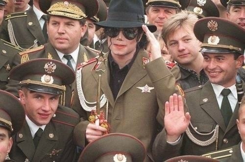        HIStory. , 1996 .
