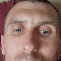 Lukian, 29, 