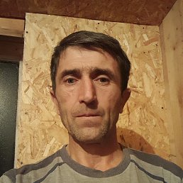 Vasilij, 49, 