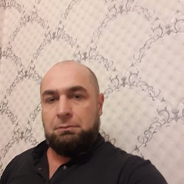 Alik, 46, 