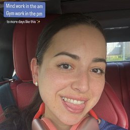 Amelia, 29, 