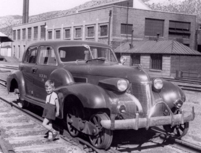 o Cadilla 1939 o o Nvd Nrthrn Rilway  ao aopo p, ...