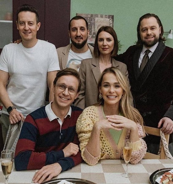 В сети активно обсуждают свежий сезон сериала «Универ», где Кузя внезапно оказался миллиардером. ...