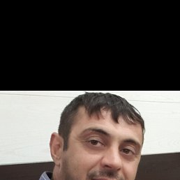 Niko, 38, 