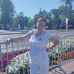 zoia, 53, 