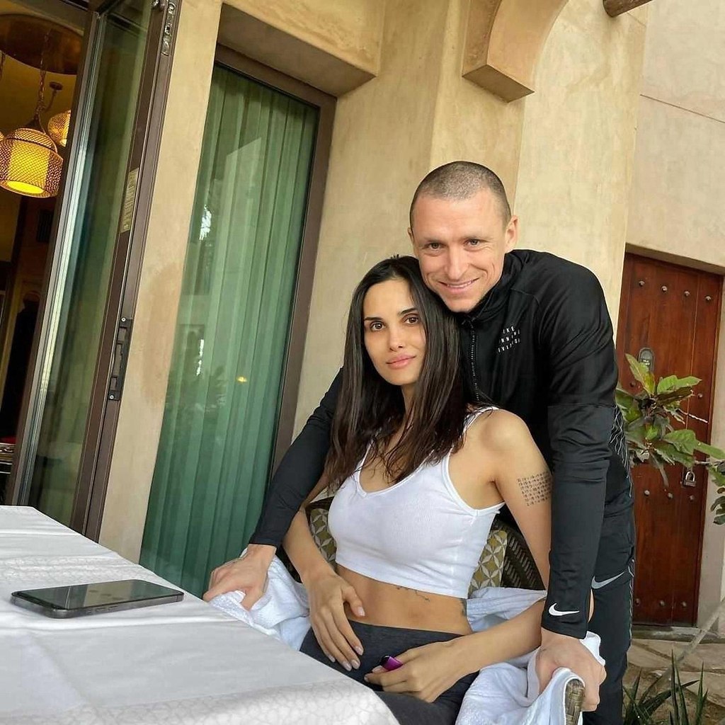 Футболист Павел Мамаев обратился в суд с иском к своей бывшей жене Алане, требуя вернуть 10 ...