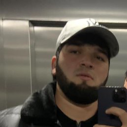 LEGENDA, 28, 