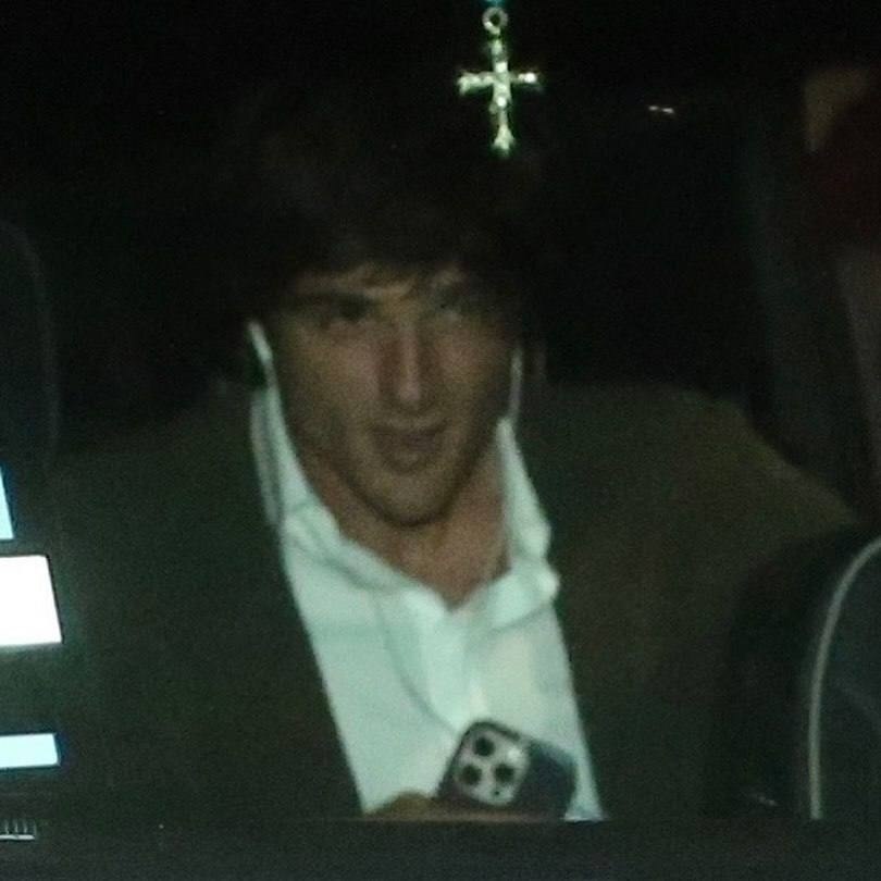      32-   .    Chateau Marmont  ... - 4
