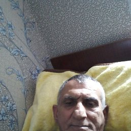 Edik, 58, 