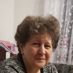 Marina, 62, 