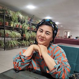 Kamola, 35, 