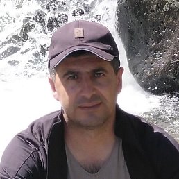 Tigran, 49, 