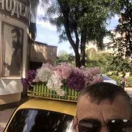 Roman, 46, 