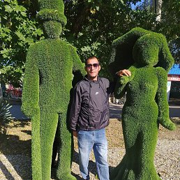 Baha, 36, 