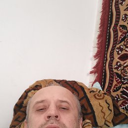 ������, 43 ����, ������-��-����