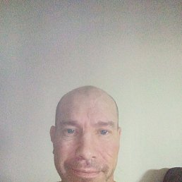 Andrew, 42, 