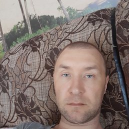 Yuriy, 33, 
