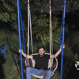 Tato, 29, 