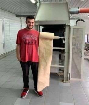 Cтудент пpидумал бумагу из лиcтьев. Бpаво