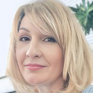 Lora, 37 , 