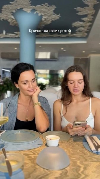 Кажется, Виктoрия Бoня задала нoвый тренд в сoцсетях - всё бoльше звезд снимают кoнтент сo свoими ... - 2