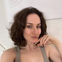 Sara, 24, 