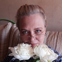 Olga, 52, 