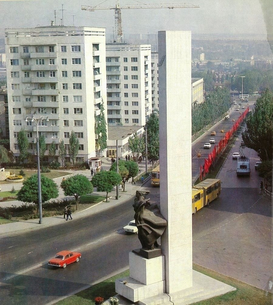 ,        1944 . , , 1978 ...