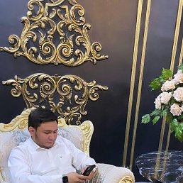 Romeo, 35, 