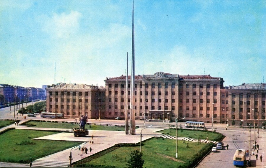 . 1972. : .  - 8