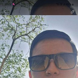 Ali, 26, 