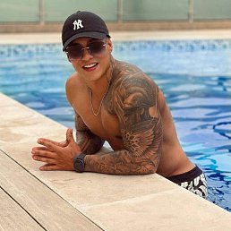 Anthony, 29, 