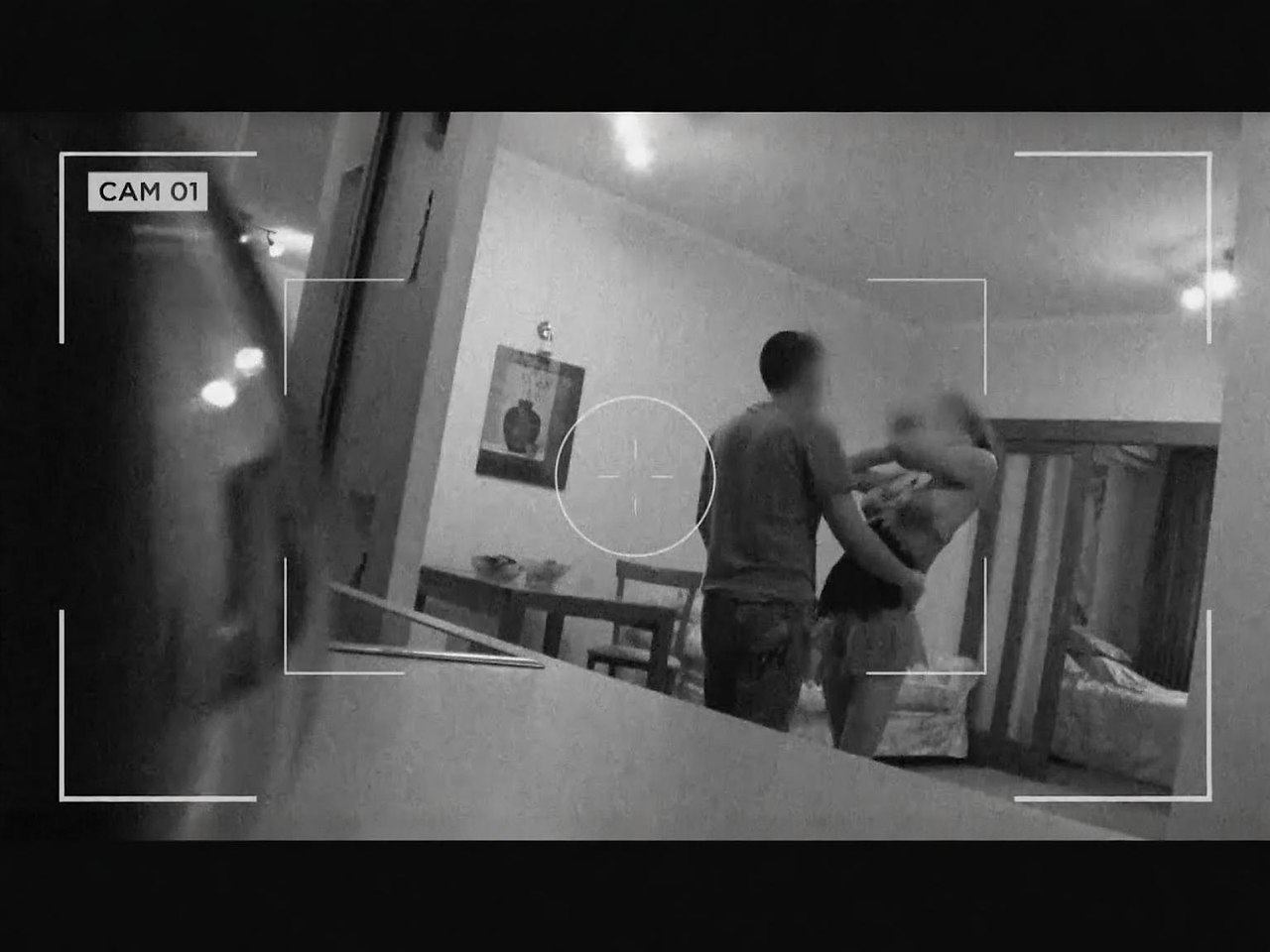 Супружеская измена дамочки с любовником снята на видео скрытой камерой Супружеская измена дамочки с любовником снята на видео скрытой камерой